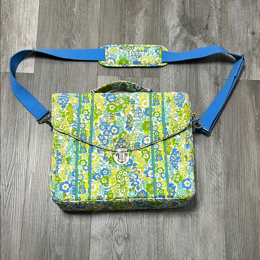 Vera Bradley English Meadow Women’s laptop bag.